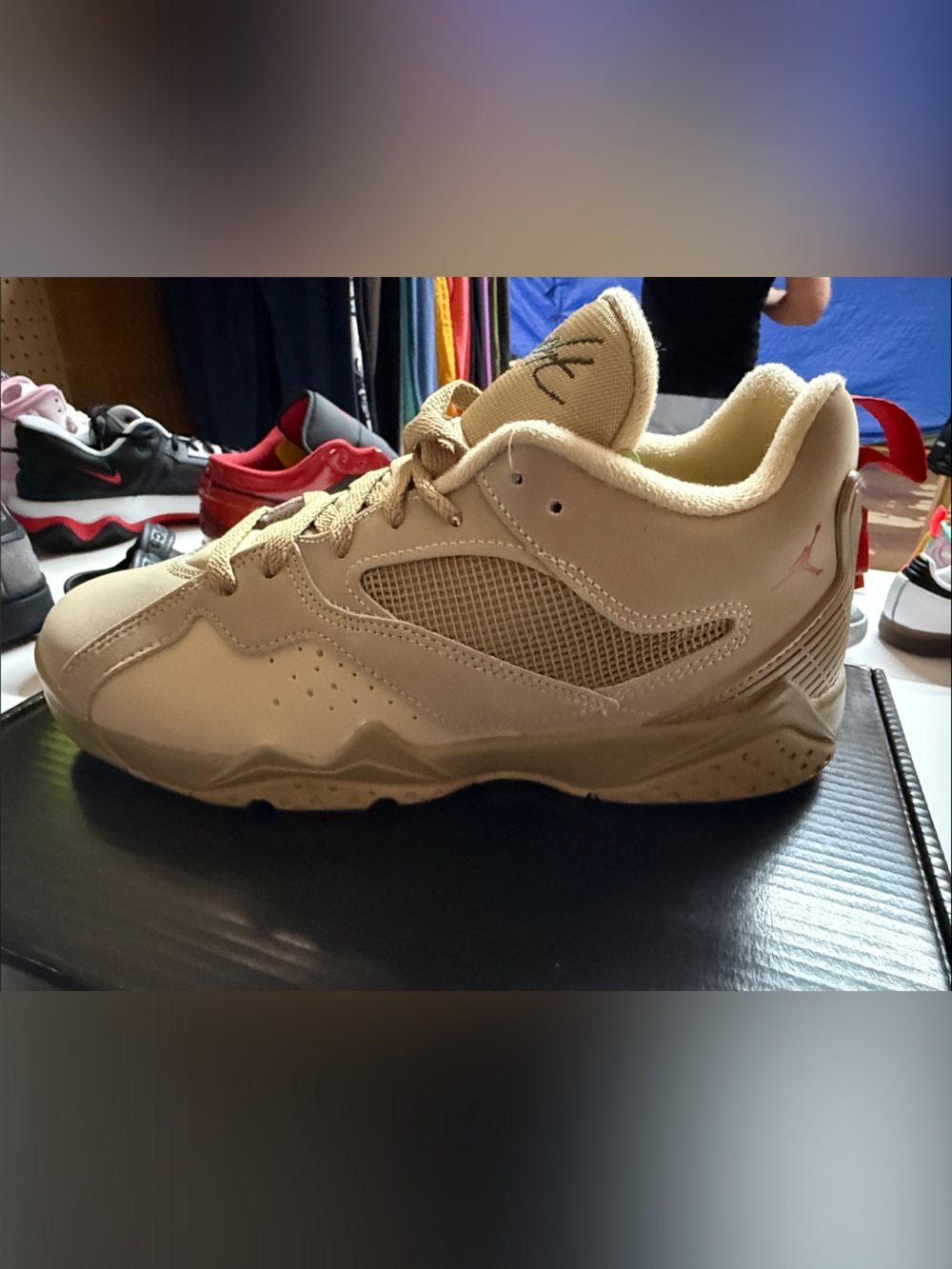 Jordan Men's Tan/Beige Low-Top Sneakers